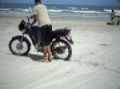 150 azulsinha cavocando
