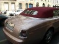 Rolls Royce Drophead with gold spirit of ecstasy.flv